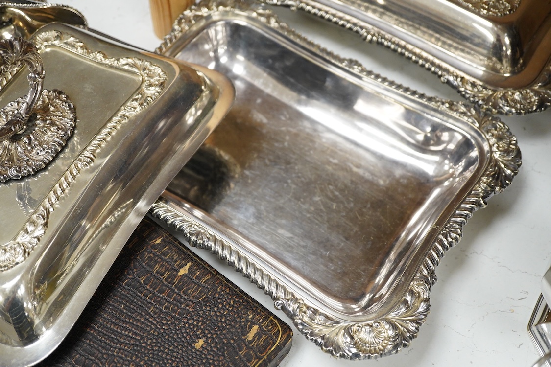 A quantity of plated wares to include two dishes and a cased set of six coffee bean spoons